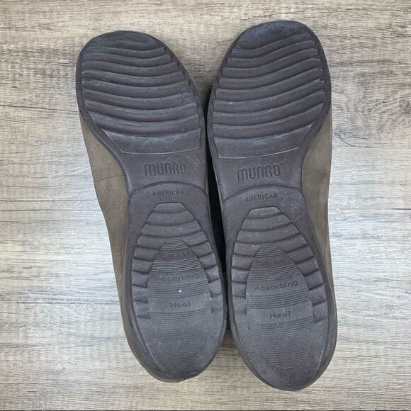 Munro Wm’s Mary Janes Brown Nubuck Leather Shoes - Picture 7 of 8